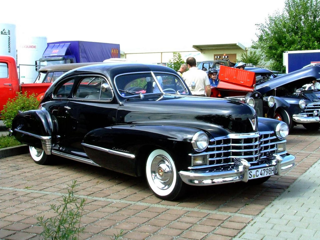 1947-Cadillac-62ser
