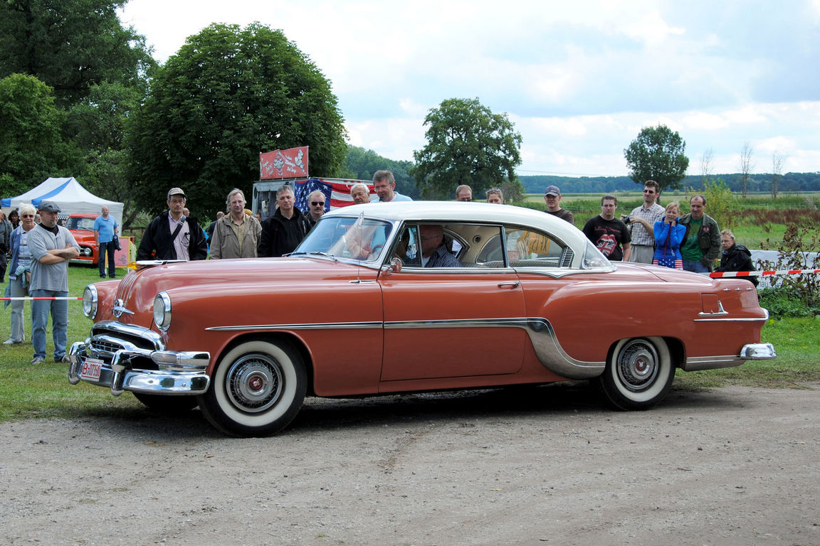 1954-Pontiac-StarChief-2d-Hardtop