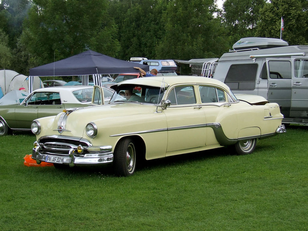 1954-Pontiac-StarChief