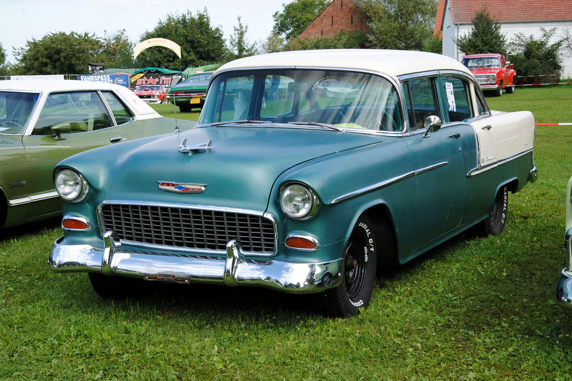 1955-Chevrolet-BelAir-Sedan
