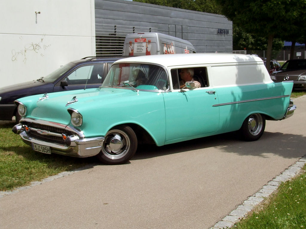 1957-Chevrolet-150-Wagon