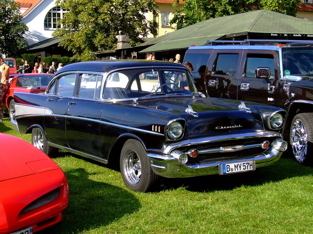 1957-Chevrolet-BelAir-4d-Sedan