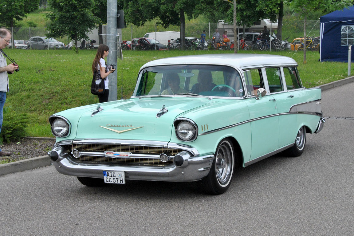 1957-Chevrolet-BelAir-Townsman
